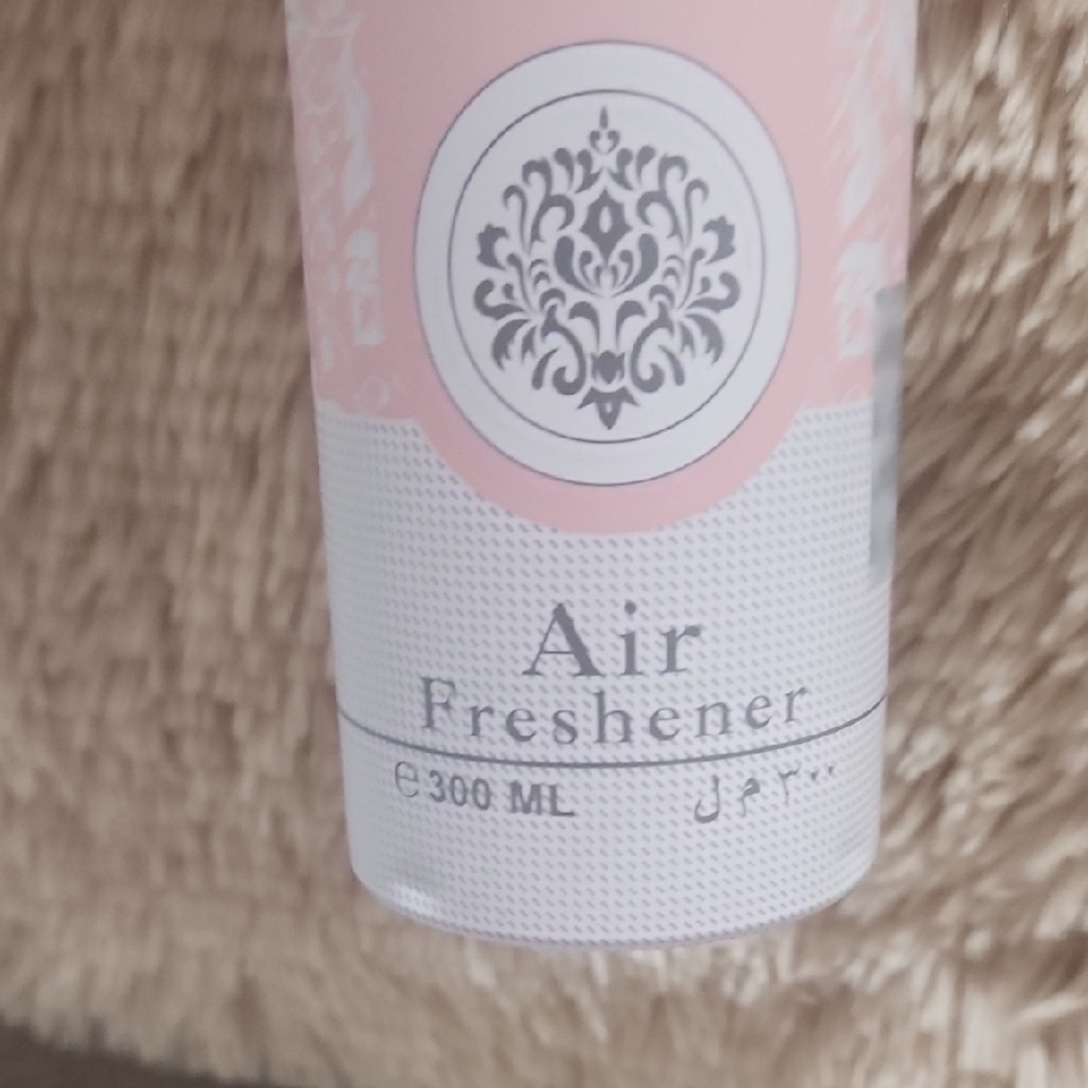 Ara Pink Perfume Bottle - Picture 3 of 5